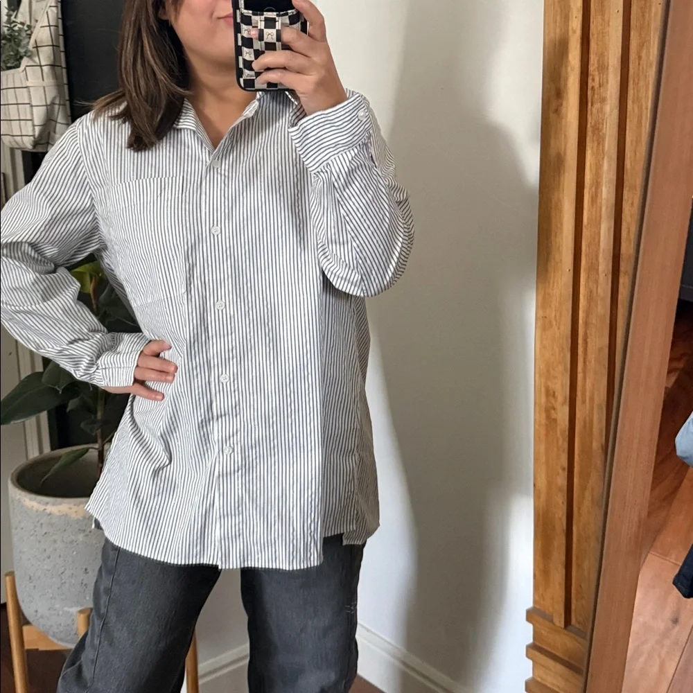 Lafayette 148 New York Buttoned Front Greyson Relaxed Striped Shirt. L - Picture 1 of 12